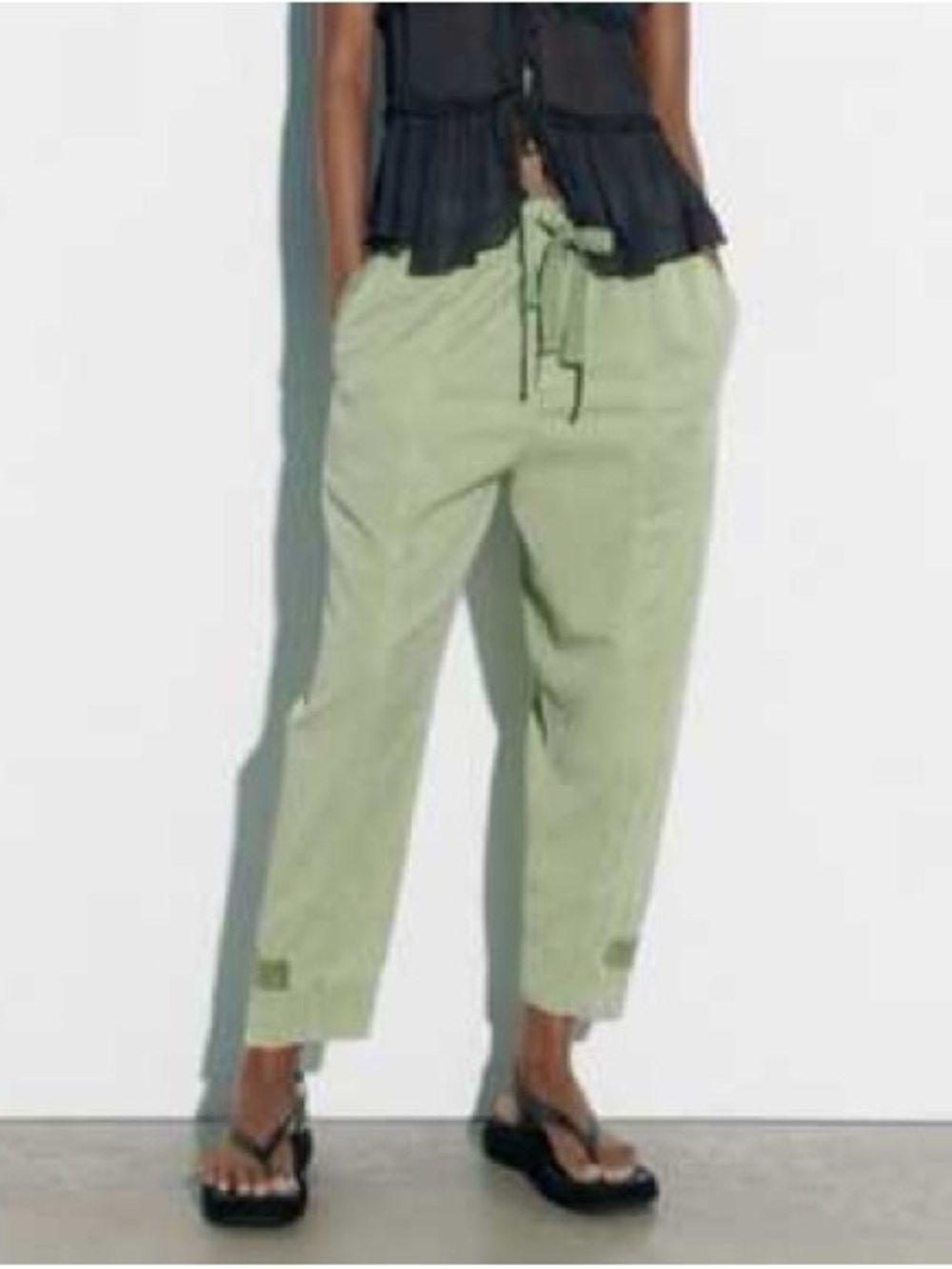 Women’s Light Green Drawstring Balloon Relaxed Tapered Pants Size Medium